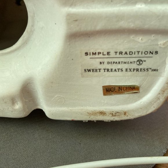 GINGERBREAD HOUSE Department 56 Candy Cane TRAIN Christmas Sweet Treats Expre - Picture 6 of 6